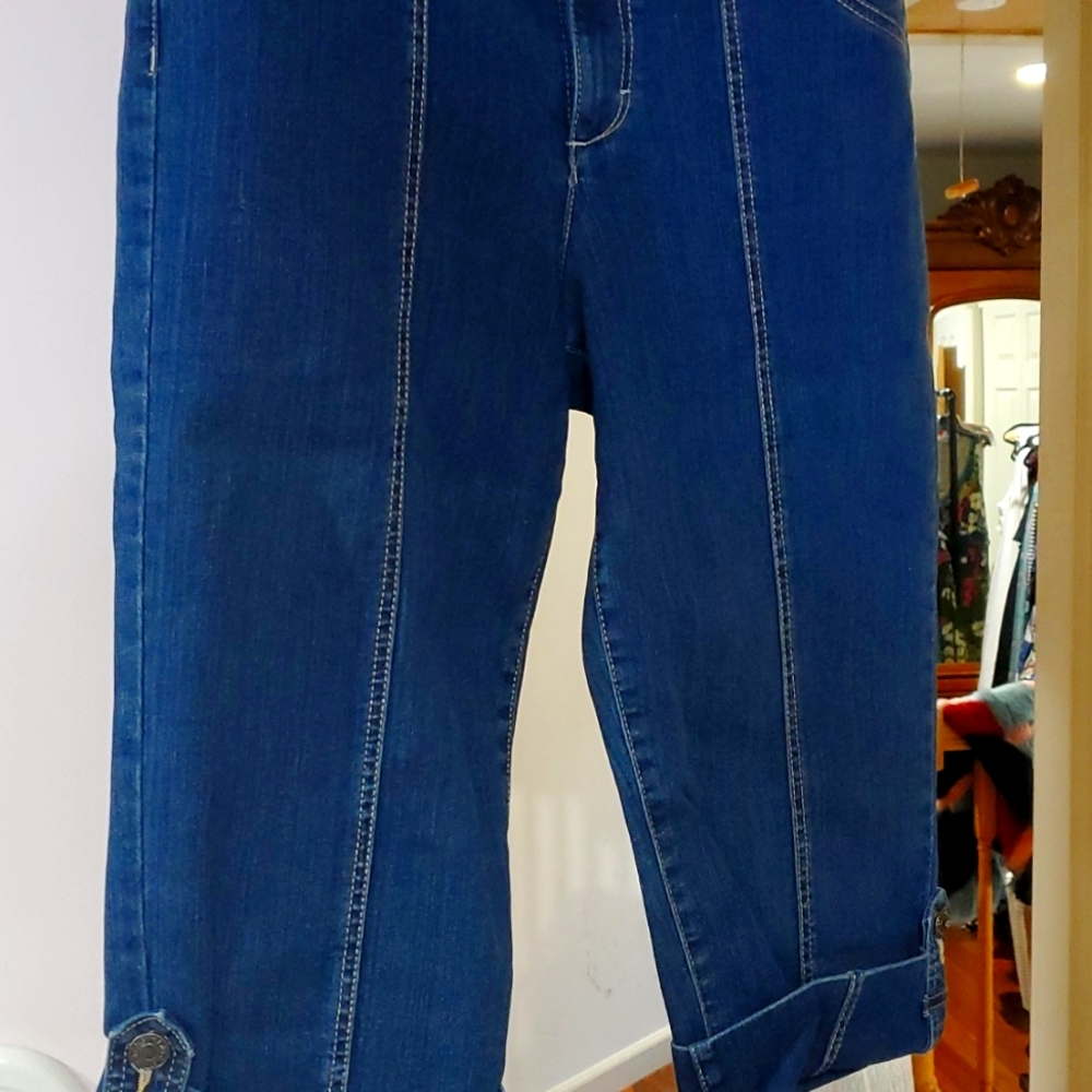 Capri cuffed jeans.